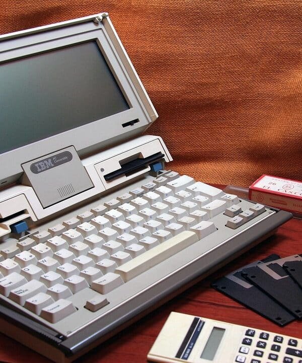 পুরাতন ল্যাপটপ